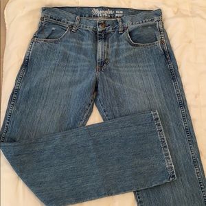 Wrangler slim bootcut 32x32